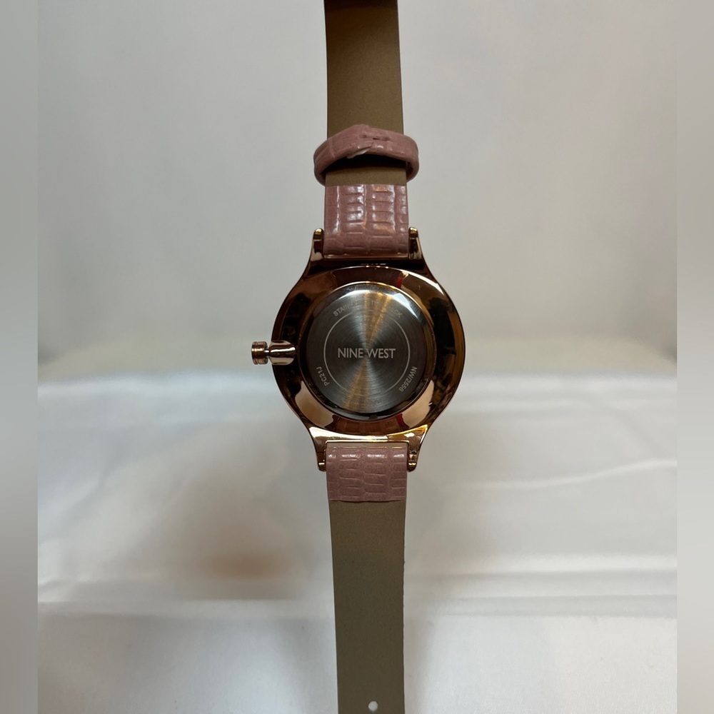 COPY - NWOT. Woman’s Nine West Gold Tone Watch with Pink Strap - Picture 3 of 3